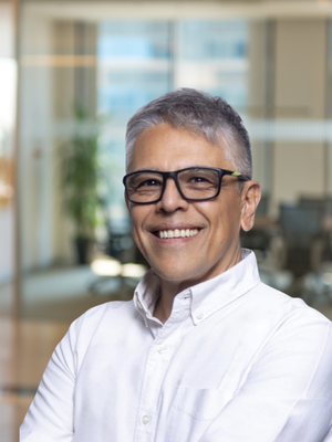 LEONARDO RINCÓN VELASQUÉZ